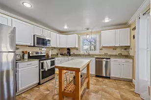 100 Hilltop Ct, Willow Park, TX 76087 - Photo 7