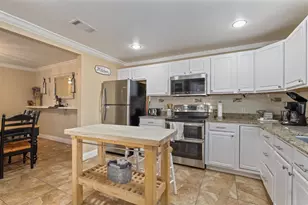 100 Hilltop Ct, Willow Park, TX 76087 - Photo 9