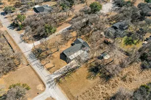 100 Hilltop Ct, Willow Park, TX 76087 - Photo 5