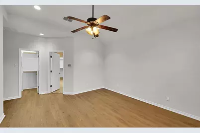 1904 Casual Circle, Waco, TX 76712 - Photo 17