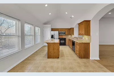 1904 Casual Circle, Waco, TX 76712 - Photo 9