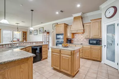 107 Chappel Hill Court, Weatherford, TX 76088 - Photo 7