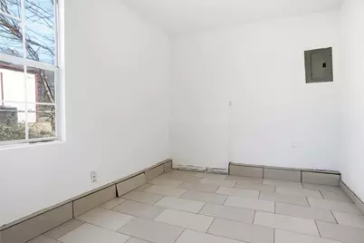 3221 Schieffer Avenue, Fort Worth, TX 76110 - Photo 15