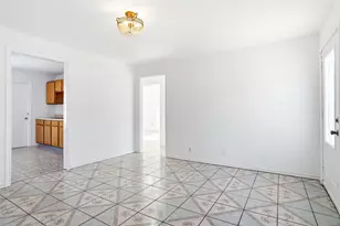 3221 Schieffer Ave, Fort Worth, TX 76110 - Photo 5