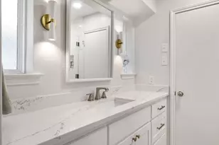 6725 Regalbluff Dr, Dallas, TX 75248 - Photo 19