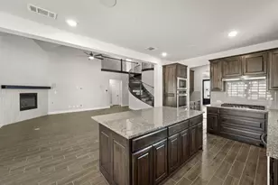 633 Ole Opry Dr, Burleson, TX 76028 - Photo 11