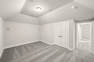 633 Ole Opry Dr, Burleson, TX 76028 - Photo 31