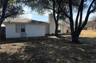 2817 11th St, Mineral Wells, TX 76067 - Photo 11