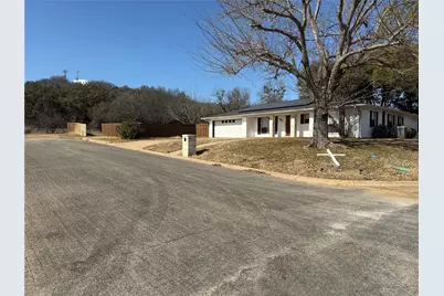 2817 11th Street, Mineral Wells, TX 76067 - Photo 3