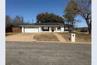 2817 11th Street, Mineral Wells, TX 76067 - Photo 1
