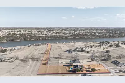 1204 E Scandinavian Court, Granbury, TX 76048 - Photo 5