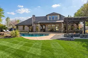 1204 E Scandinavian Ct, Granbury, TX 76048 - Photo 33