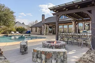 1204 E Scandinavian Ct, Granbury, TX 76048 - Photo 31