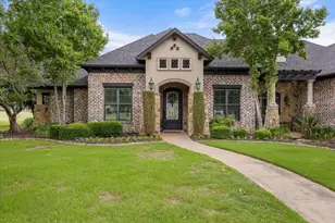 1204 E Scandinavian Ct, Granbury, TX 76048 - Photo 5
