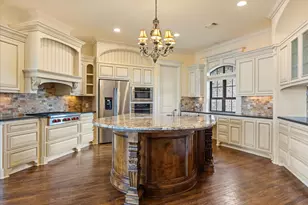 1204 E Scandinavian Ct, Granbury, TX 76048 - Photo 9