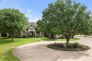 1204 E Scandinavian Ct, Granbury, TX 76048 - Photo 9