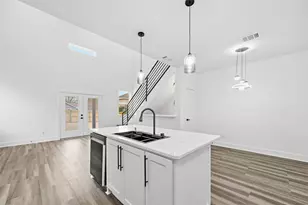 4448 Marcell Ave, Dallas, TX 75211 - Photo 9