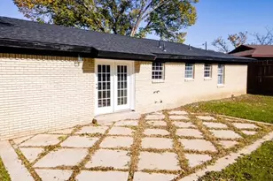 5920 Tourist Dr, North Richland Hills, TX 76117 - Photo 19