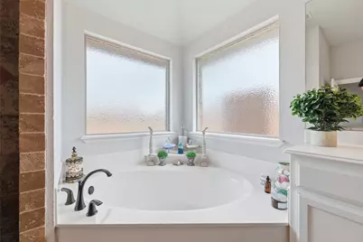 5660 Posada Drive, Fort Worth, TX 76036 - Photo 25