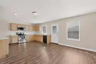 2805 Hillside Dr, Mesquite, TX 75149 - Photo 9