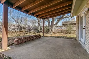 719 Koen Ln, Euless, TX 76040 - Photo 15