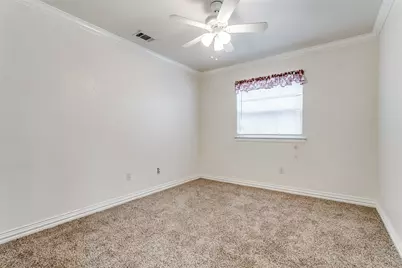 719 Koen Lane, Euless, TX 76040 - Photo 11