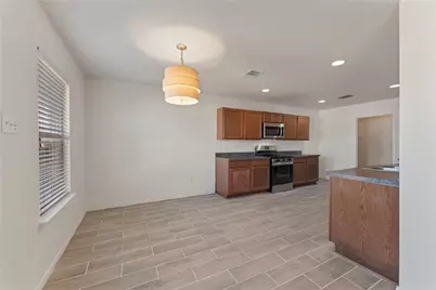 8105 York Beach Place, Arlington, TX 76002 - Photo 9