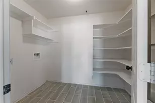 8105 York Beach Pl, Arlington, TX 76002 - Photo 11