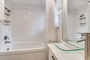 6718 Starling Cir, Dallas, TX 75209 - Photo 9