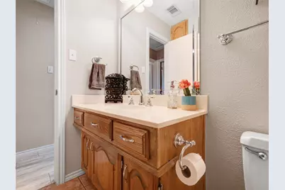 2246 Valley Mill, Carrollton, TX 75006 - Photo 21