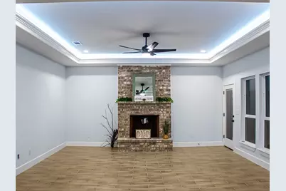 1013 Magnolia Court, Springtown, TX 76082 - Photo 3