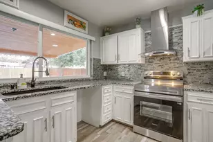 906 Cypress Ct, Arlington, TX 76014 - Photo 17