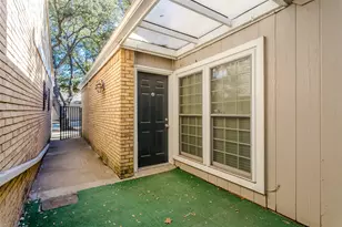 2706 Meadowstone Ct, Carrollton, TX 75006 - Photo 31