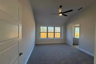 614 Kyle Dr, Tioga, TX 76271 - Photo 11