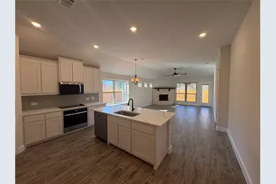 614 Kyle Drive, Tioga, TX 76271 - Photo 5