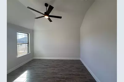 614 Kyle Drive, Tioga, TX 76271 - Photo 5