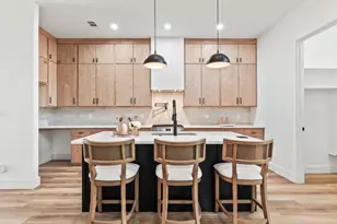 2401 Peabody Ave, Dallas, TX 75215 - Photo 9