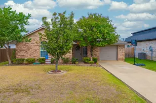 702 Aldridge St, Commerce, TX 75428 - Photo 1