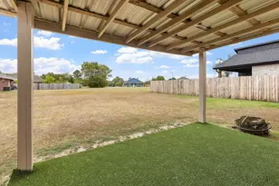 702 Aldridge St, Commerce, TX 75428 - Photo 15