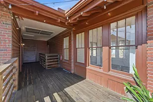 702 N Bishop Ave, Dallas, TX 75208 - Photo 25