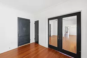 702 N Bishop Ave, Dallas, TX 75208 - Photo 11