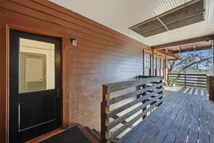 702 N Bishop Ave, Dallas, TX 75208 - Photo 23