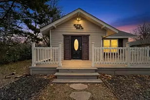 206 Farley St, Waxahachie, TX 75165 - Photo 1