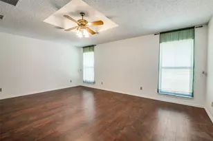 1701 Midcrest Dr, Plano, TX 75075 - Photo 13