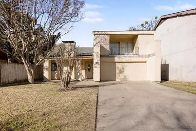 1606 Hawthorne Drive, Arlington, TX 76012 - Photo 1