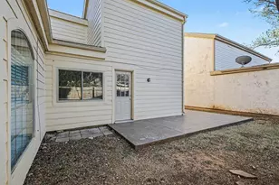 1606 Hawthorne Dr, Arlington, TX 76012 - Photo 17