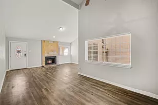 1606 Hawthorne Dr, Arlington, TX 76012 - Photo 3