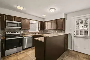 1606 Hawthorne Dr, Arlington, TX 76012 - Photo 7