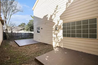 1606 Hawthorne Drive, Arlington, TX 76012 - Photo 19