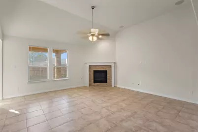 9205 Nickel Creek Drive, Fort Worth, TX 76131 - Photo 13